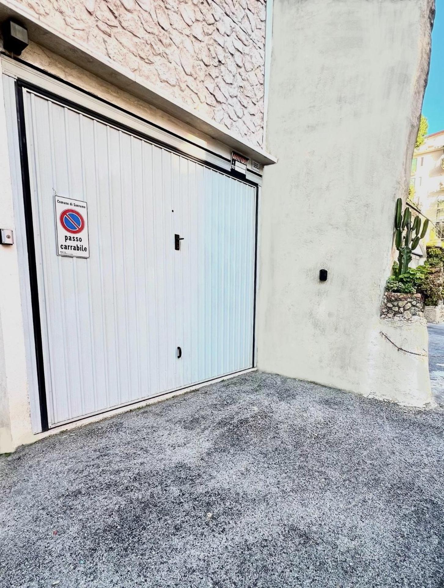 Appartamento Il Giardino Del Comandante - Trilocale Con Garage Sanremo Esterno foto